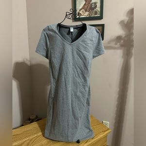 Old Navy fitted V neck dress
